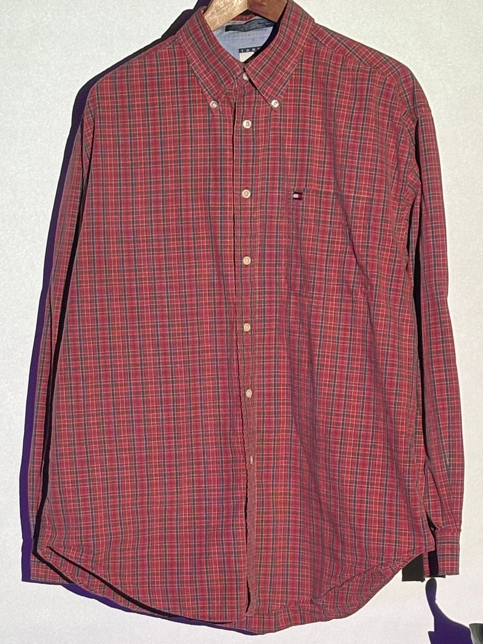 Tommy Hilfiger Button-Up Shirt – Red Plaid – XL – Second Hand