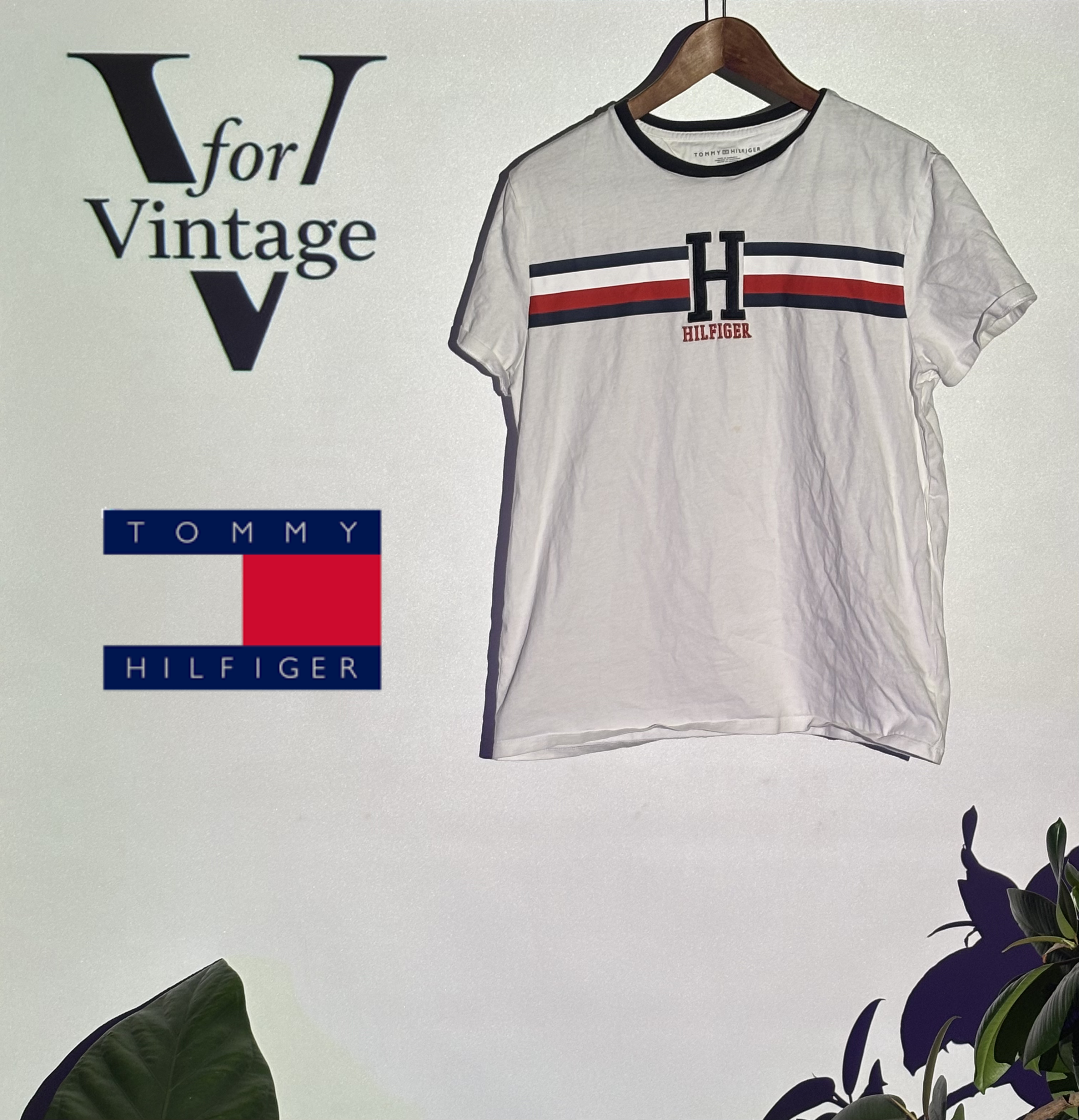 Tommy Hilfiger Graphic T-Shirt – White – M – Second Hand