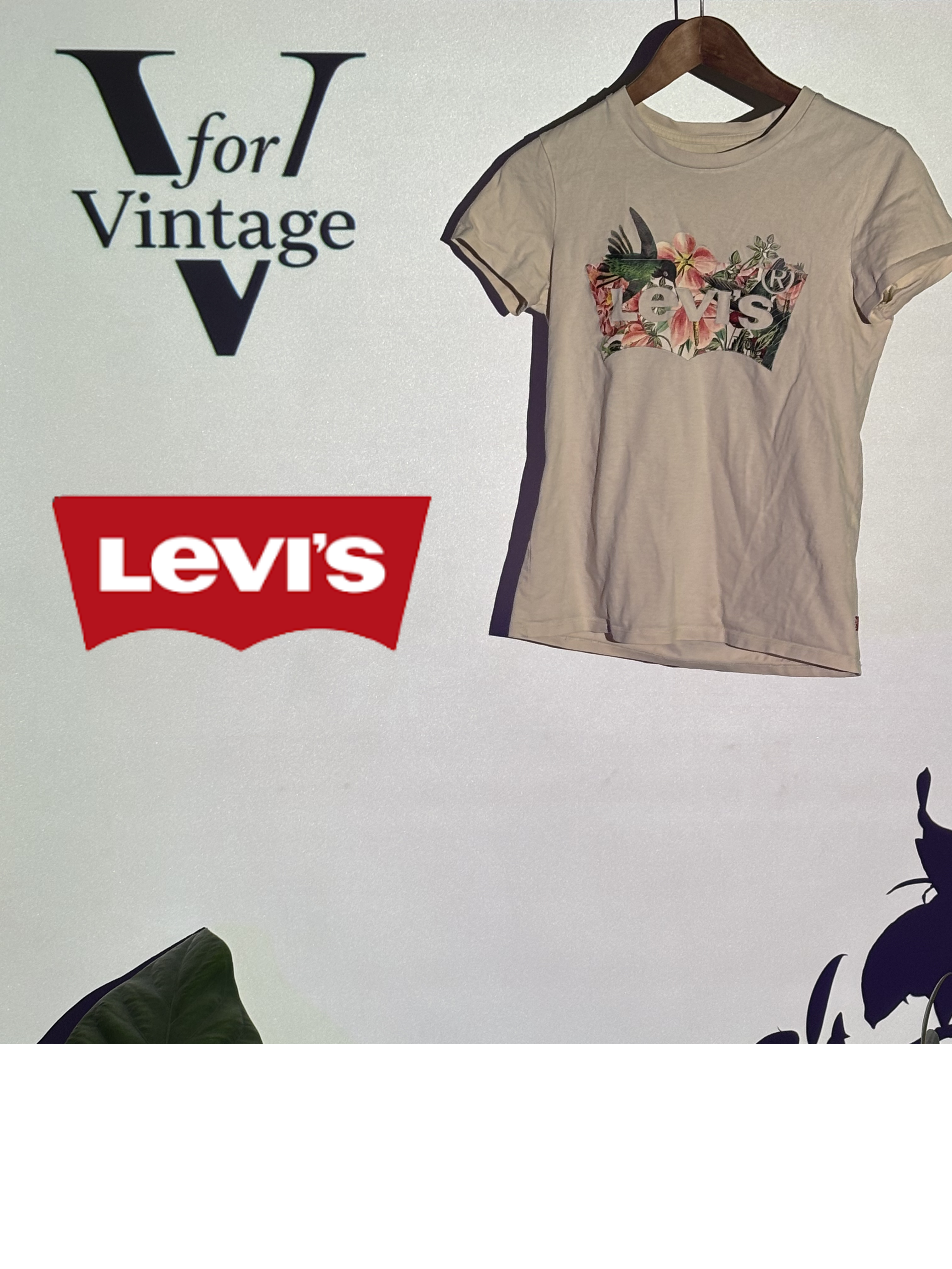 Levi’s Graphic T-Shirt – Beige – S – Second Hand